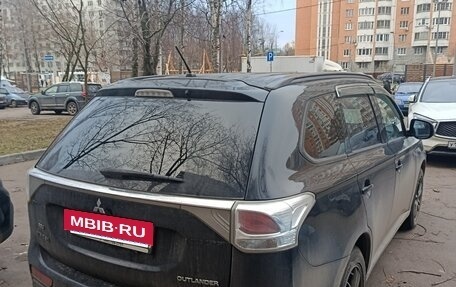 Mitsubishi Outlander III рестайлинг 3, 2013 год, 1 250 000 рублей, 8 фотография