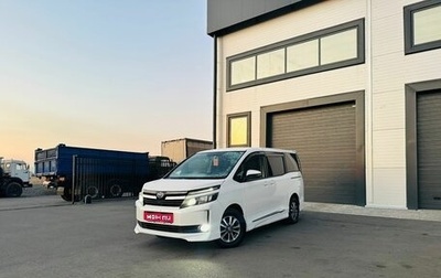 Toyota Voxy III, 2014 год, 1 749 000 рублей, 1 фотография