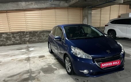 Peugeot 208 II, 2013 год, 670 000 рублей, 2 фотография