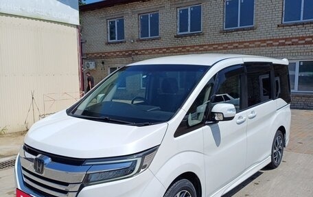 Honda Stepwgn IV, 2018 год, 2 499 999 рублей, 5 фотография