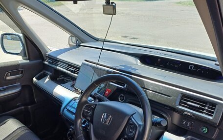 Honda Stepwgn IV, 2018 год, 2 499 999 рублей, 9 фотография