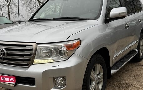 Toyota Land Cruiser 200, 2013 год, 4 050 000 рублей, 3 фотография