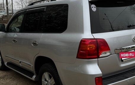 Toyota Land Cruiser 200, 2013 год, 4 050 000 рублей, 7 фотография