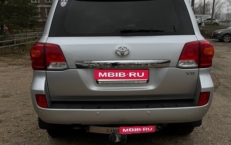 Toyota Land Cruiser 200, 2013 год, 4 050 000 рублей, 6 фотография