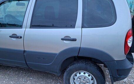 Chevrolet Niva I рестайлинг, 2017 год, 720 000 рублей, 8 фотография
