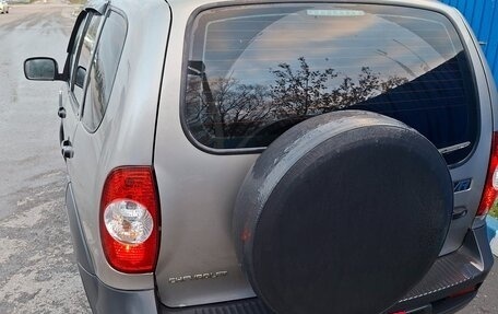 Chevrolet Niva I рестайлинг, 2017 год, 720 000 рублей, 7 фотография