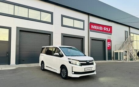 Toyota Voxy III, 2014 год, 1 749 000 рублей, 8 фотография