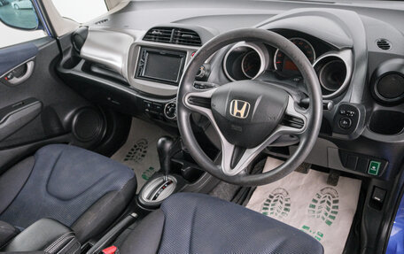 Honda Fit III, 2010 год, 799 000 рублей, 9 фотография