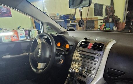 Toyota Auris II, 2008 год, 550 000 рублей, 10 фотография