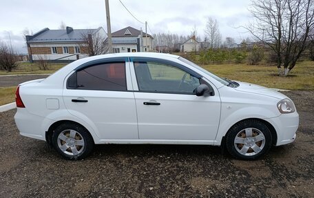 Chevrolet Aveo III, 2010 год, 380 000 рублей, 3 фотография