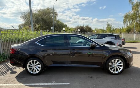 Skoda Superb III рестайлинг, 2016 год, 2 690 000 рублей, 3 фотография