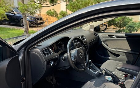 Volkswagen Jetta VI, 2013 год, 990 000 рублей, 4 фотография