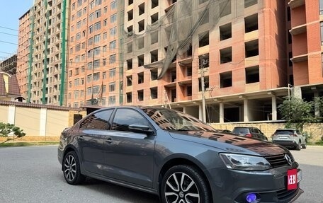 Volkswagen Jetta VI, 2013 год, 990 000 рублей, 10 фотография