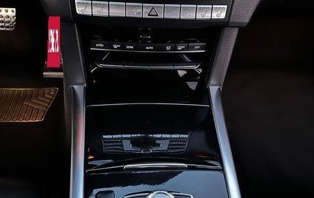 Mercedes-Benz E-Класс, 2013 год, 2 600 000 рублей, 9 фотография