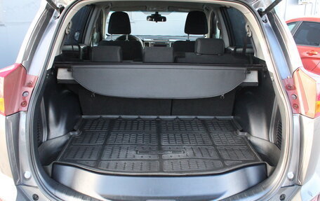 Toyota RAV4, 2013 год, 1 900 000 рублей, 27 фотография