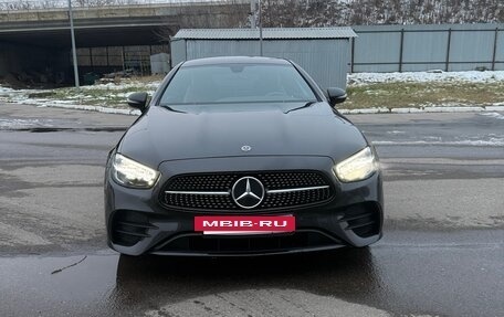 Mercedes-Benz E-Класс, 2021 год, 6 500 000 рублей, 2 фотография