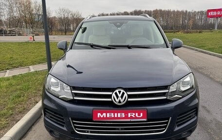 Volkswagen Touareg III, 2011 год, 1 790 000 рублей, 1 фотография