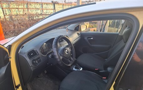 Volkswagen Polo VI (EU Market), 2018 год, 650 000 рублей, 9 фотография