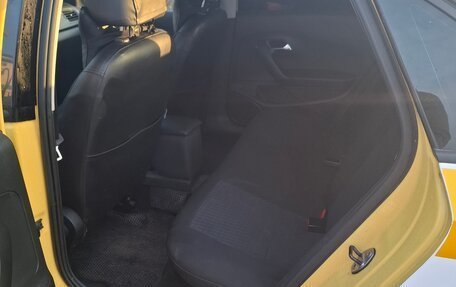 Volkswagen Polo VI (EU Market), 2018 год, 650 000 рублей, 10 фотография