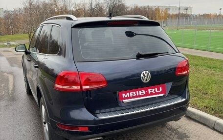 Volkswagen Touareg III, 2011 год, 1 790 000 рублей, 4 фотография