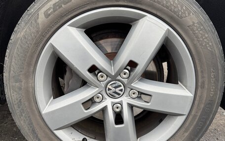 Volkswagen Touareg III, 2011 год, 1 790 000 рублей, 12 фотография