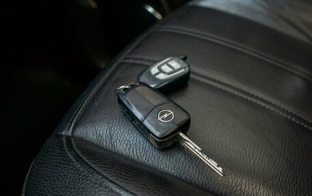 Opel Antara I, 2013 год, 1 298 000 рублей, 40 фотография