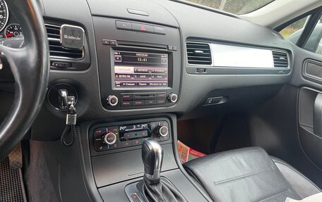 Volkswagen Touareg III, 2012 год, 2 170 000 рублей, 12 фотография