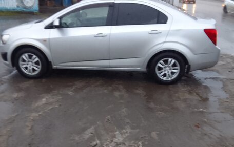 Chevrolet Aveo III, 2013 год, 600 000 рублей, 2 фотография