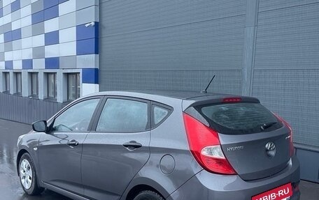 Hyundai Solaris II рестайлинг, 2014 год, 975 000 рублей, 4 фотография