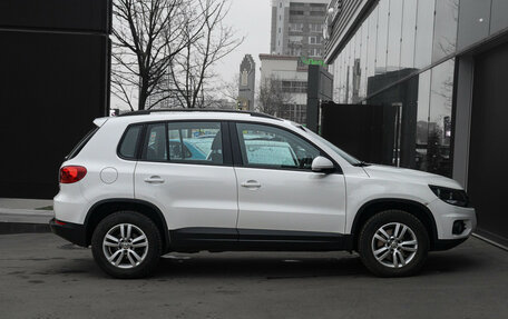Volkswagen Tiguan I, 2011 год, 1 299 000 рублей, 4 фотография