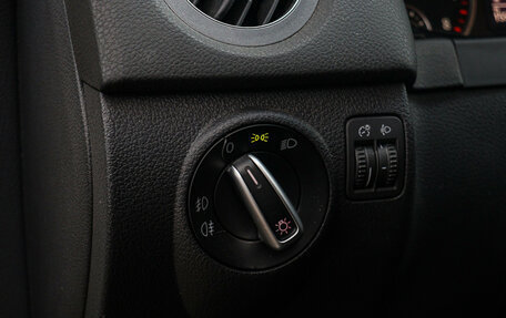 Volkswagen Tiguan I, 2011 год, 1 299 000 рублей, 16 фотография