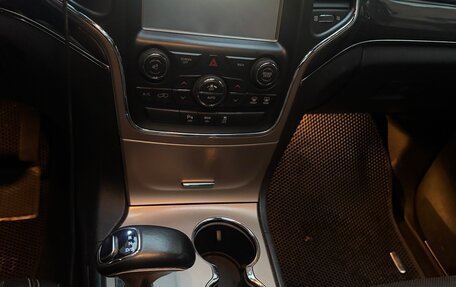 Jeep Grand Cherokee, 2014 год, 1 950 000 рублей, 26 фотография