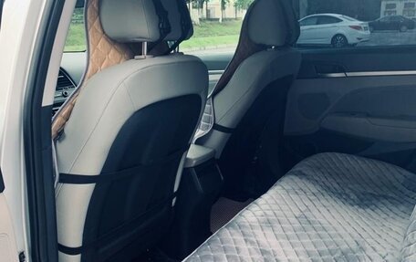 Hyundai Elantra VI рестайлинг, 2016 год, 1 230 000 рублей, 6 фотография