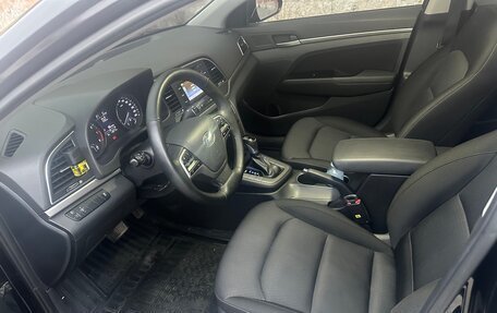 Hyundai Elantra VI рестайлинг, 2017 год, 1 550 000 рублей, 9 фотография