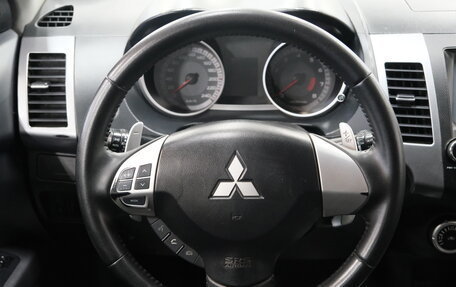 Mitsubishi Outlander III рестайлинг 3, 2007 год, 1 189 000 рублей, 11 фотография