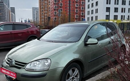 Volkswagen Golf V, 2004 год, 650 000 рублей, 2 фотография
