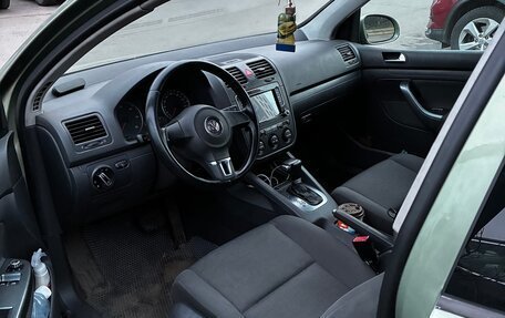 Volkswagen Golf V, 2004 год, 650 000 рублей, 7 фотография