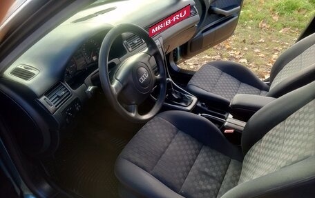 Audi A6, 1998 год, 600 000 рублей, 13 фотография