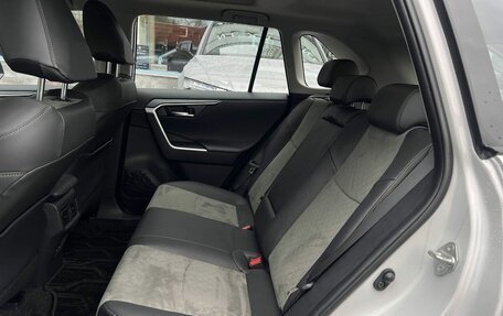 Toyota RAV4, 2025 год, 4 990 000 рублей, 8 фотография