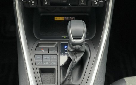 Toyota RAV4, 2025 год, 4 990 000 рублей, 22 фотография