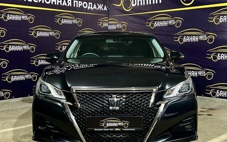 Toyota Crown, 2016 год, 2 549 000 рублей, 2 фотография