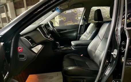 Toyota Crown, 2016 год, 2 549 000 рублей, 8 фотография