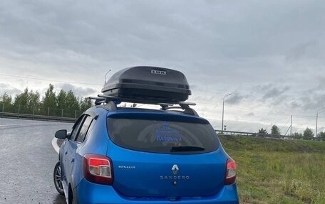 Renault Sandero II рестайлинг, 2017 год, 830 000 рублей, 2 фотография