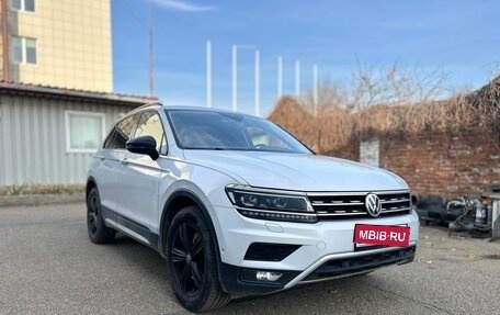 Volkswagen Tiguan II, 2019 год, 2 670 000 рублей, 1 фотография