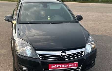 Opel Astra H, 2010 год, 600 000 рублей, 1 фотография