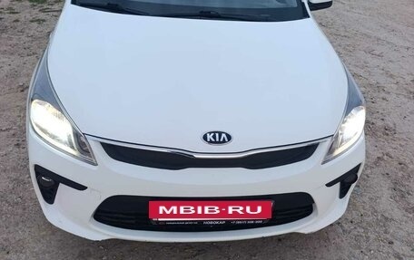 KIA Rio IV, 2018 год, 1 350 000 рублей, 7 фотография