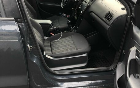 Volkswagen Polo VI (EU Market), 2017 год, 640 000 рублей, 9 фотография