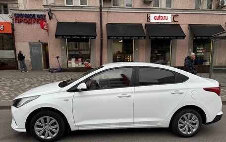 Hyundai Solaris II рестайлинг, 2020 год, 1 850 000 рублей, 2 фотография