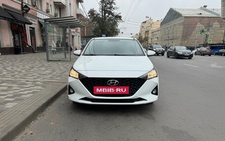 Hyundai Solaris II рестайлинг, 2020 год, 1 850 000 рублей, 5 фотография