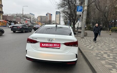 Hyundai Solaris II рестайлинг, 2020 год, 1 850 000 рублей, 3 фотография